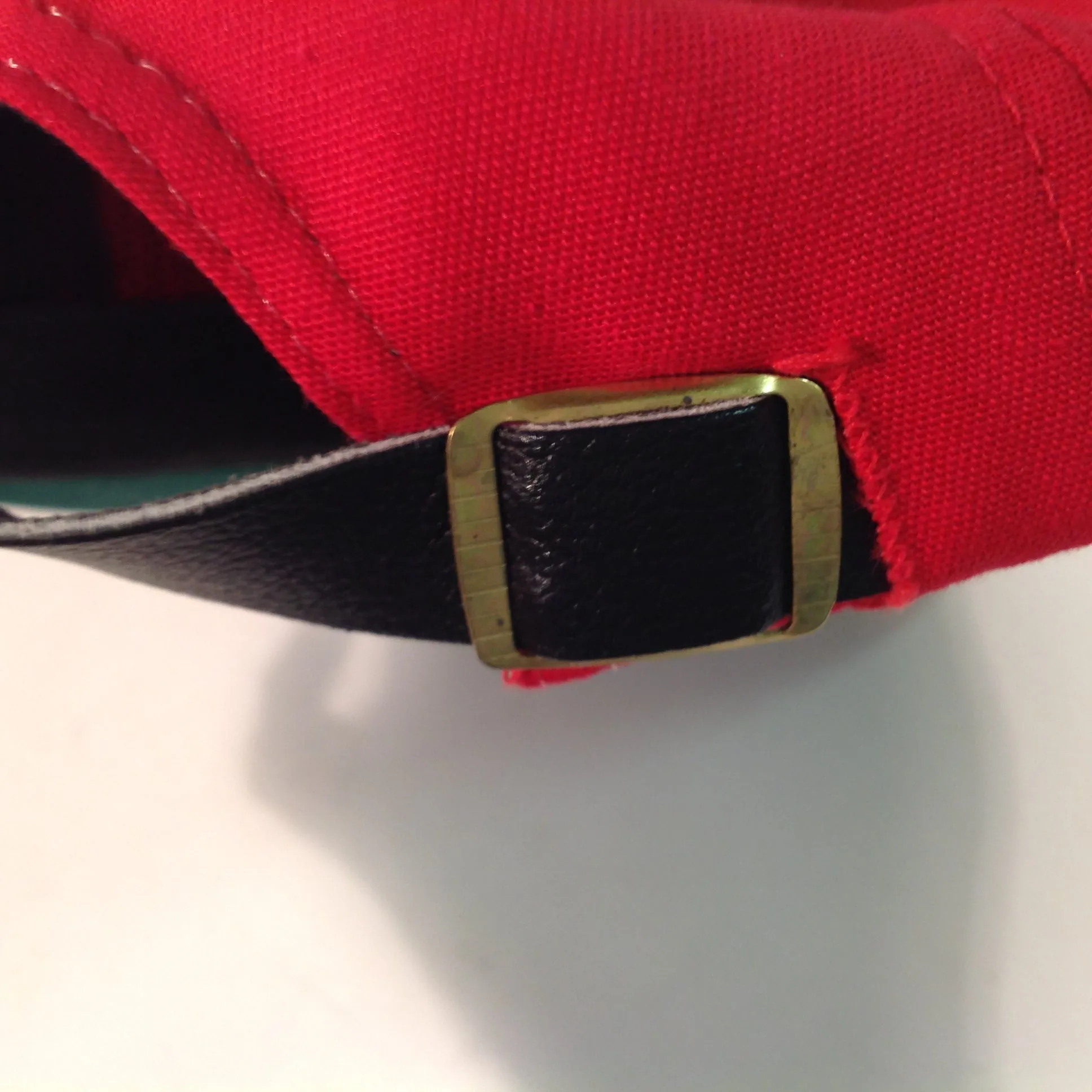 Vintage Souvenir Mirage Hotel Casino Las Vegas Nevada Red Baseball Cap