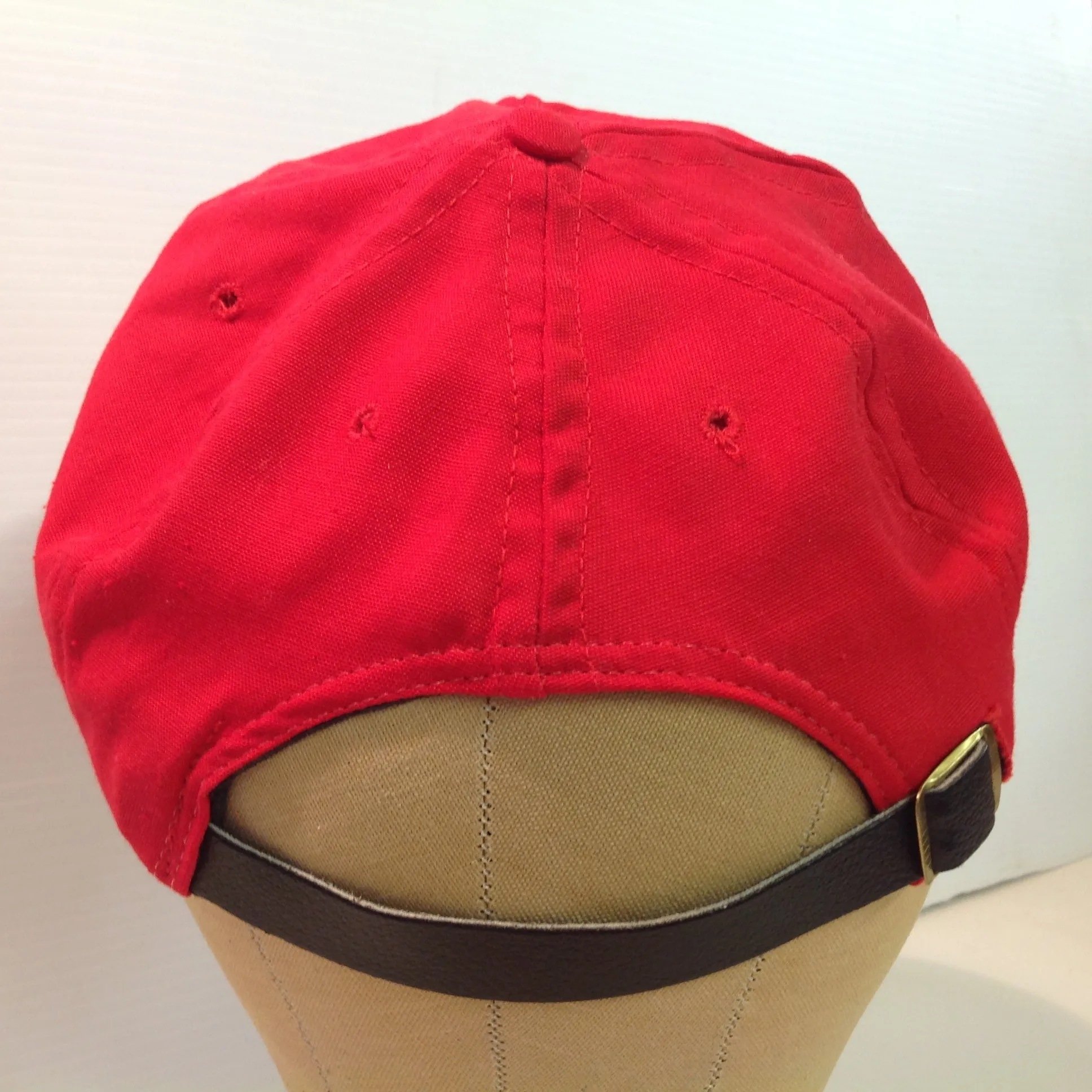 Vintage Souvenir Mirage Hotel Casino Las Vegas Nevada Red Baseball Cap