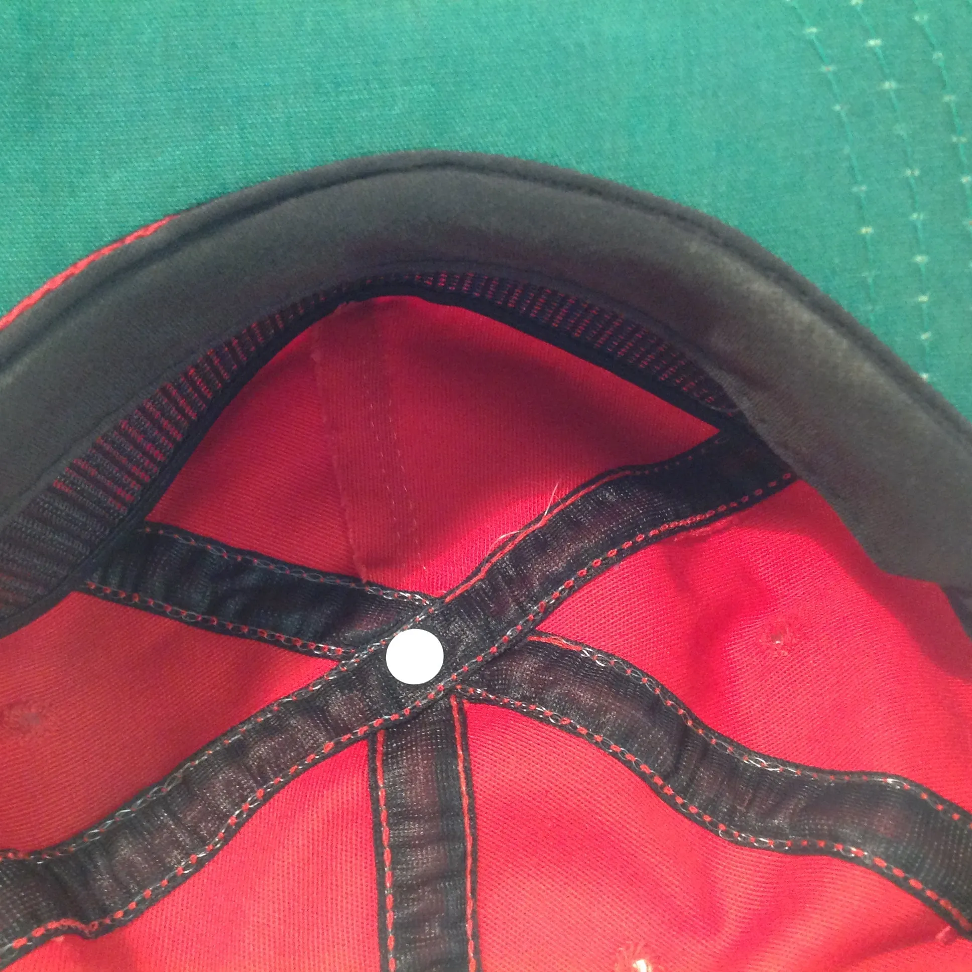 Vintage Souvenir Mirage Hotel Casino Las Vegas Nevada Red Baseball Cap