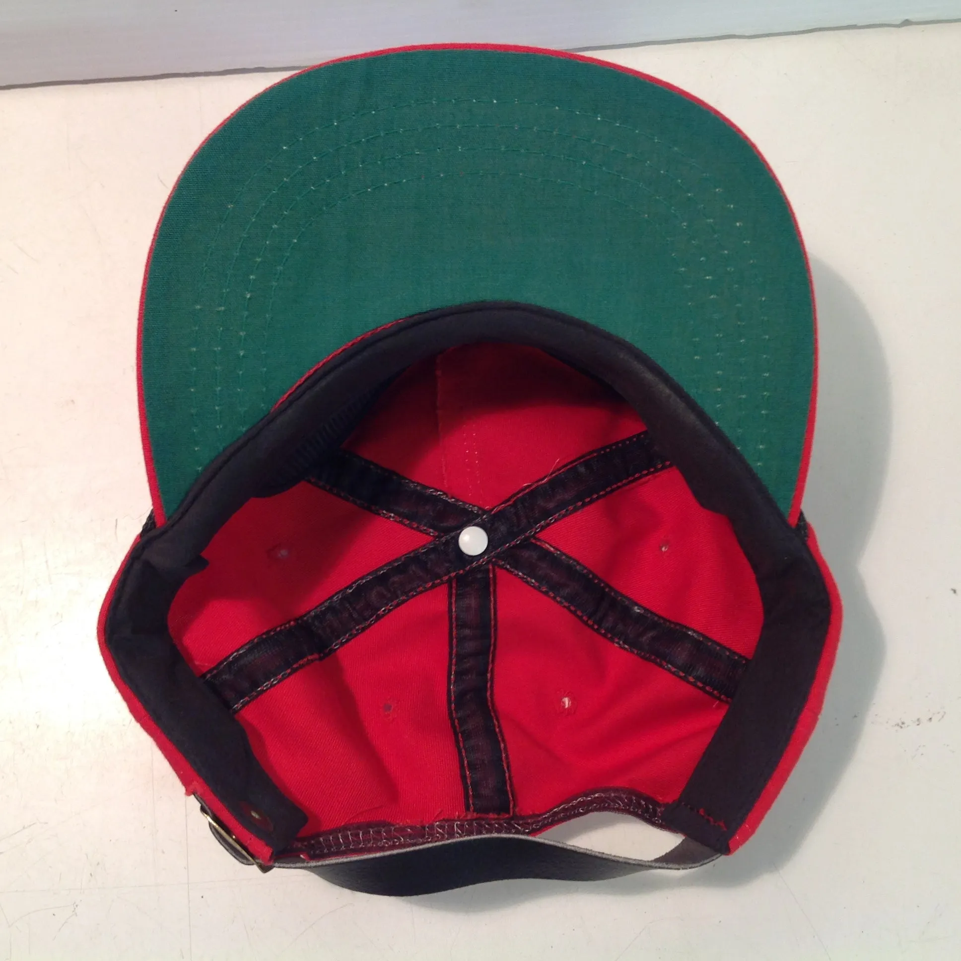 Vintage Souvenir Mirage Hotel Casino Las Vegas Nevada Red Baseball Cap
